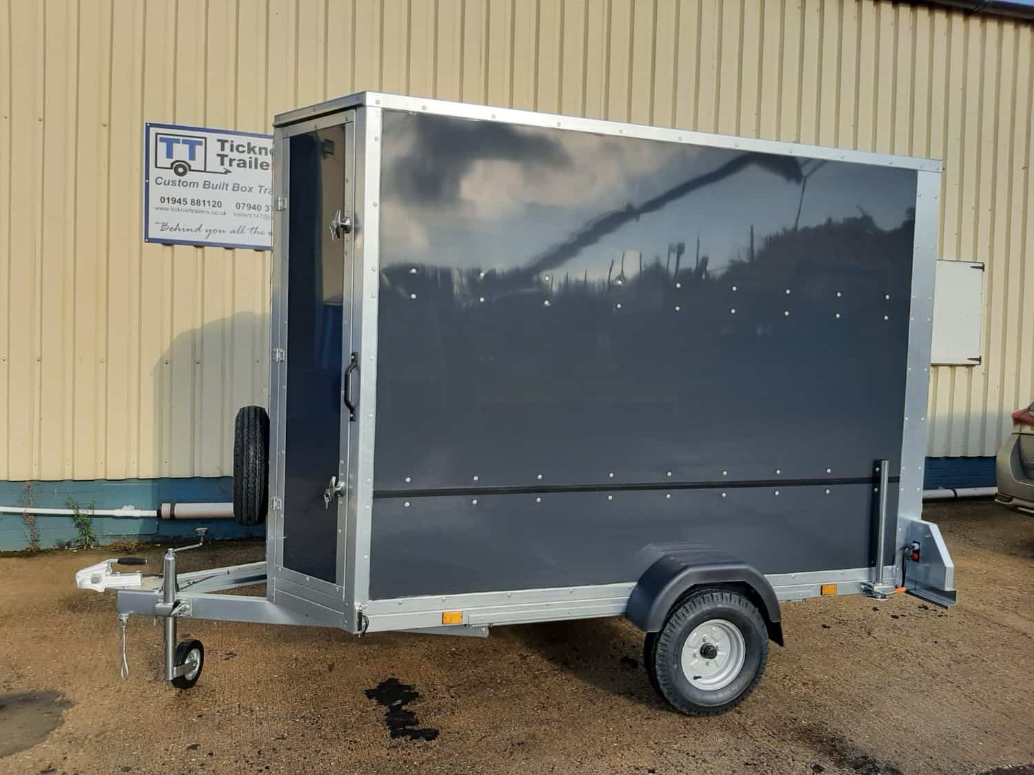 Tickners GP856 Karting Trailer - New in Grey